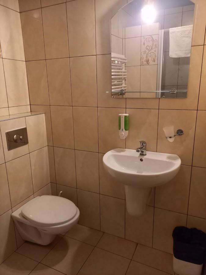 Dworek Staropolski Poznań Exterior foto