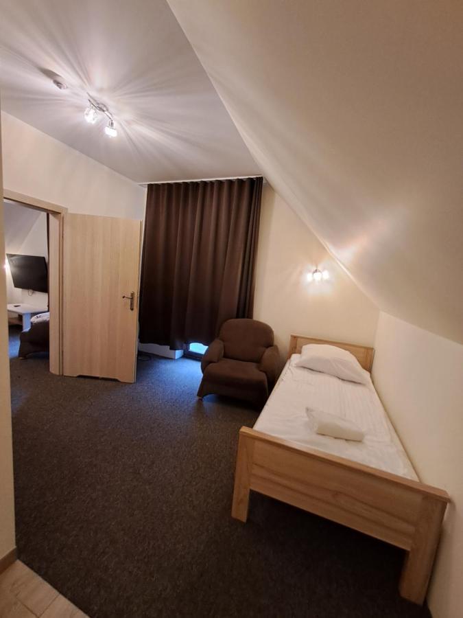 Dworek Staropolski Poznań Exterior foto