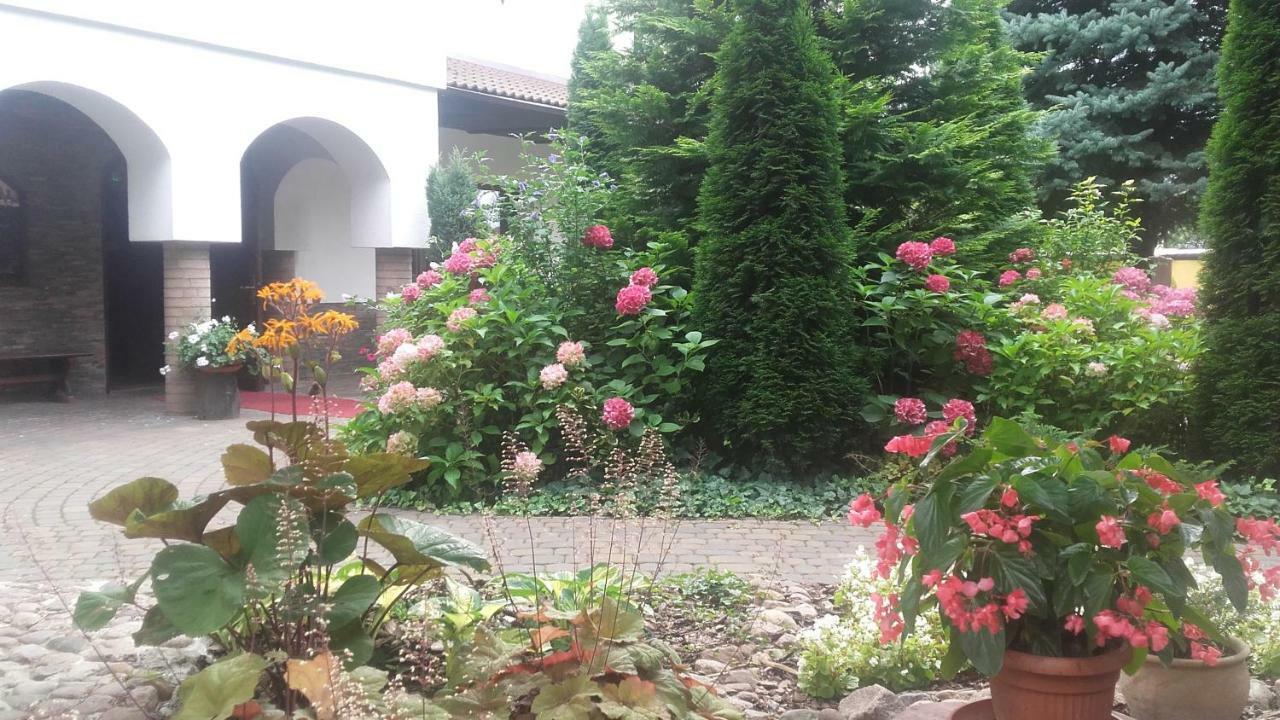 Dworek Staropolski Poznań Exterior foto
